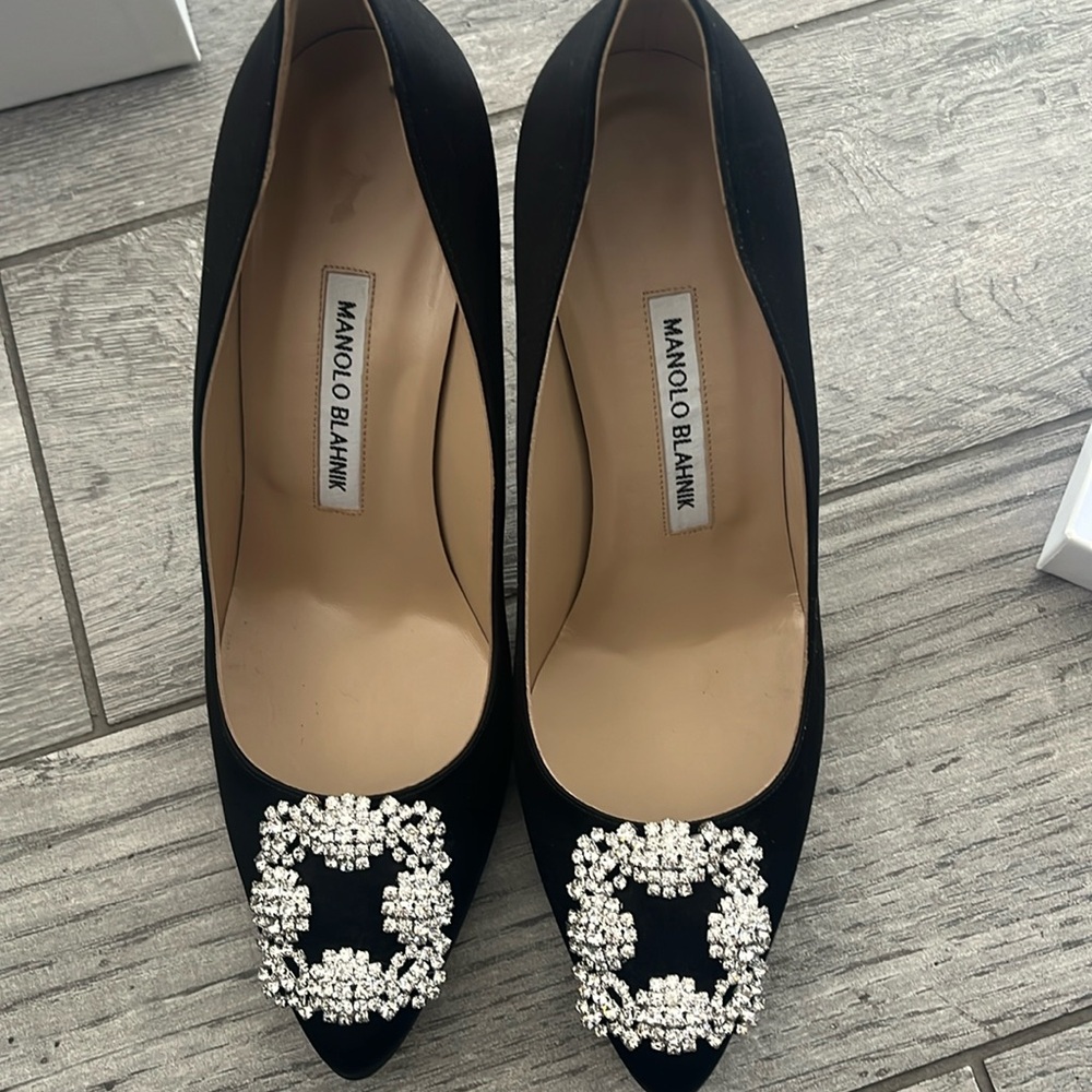 Manolo blahnik Hangisi